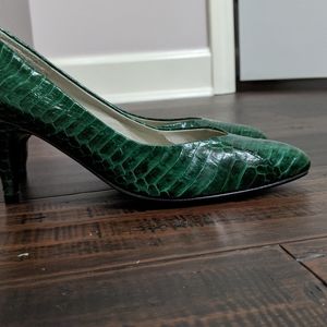Green leather pumps